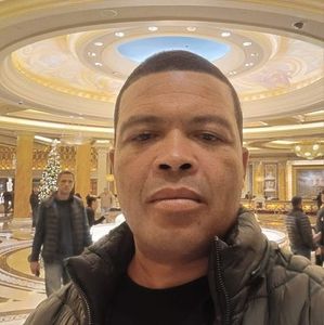 Meet your Posher, Luis yoandrys